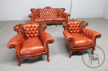 Старинный комплект кожаной мягкой мебели для гостиной из ореха код. BE107152