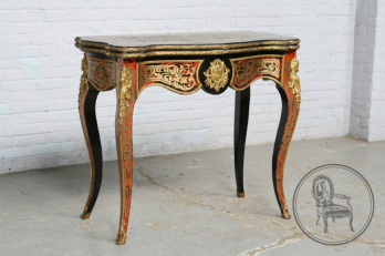 Антикварный столик для игр код. BE6664