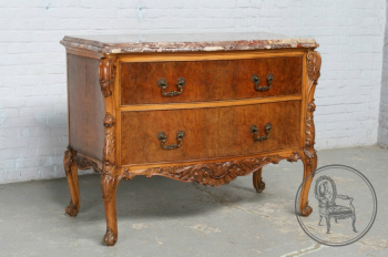 Антикварный комод код. BE6722