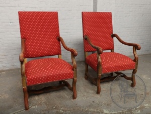 картинка Пара антикварных кресел в стиле Людовика XIV салоне старинных вещей "Шебби" являющийся официальным дистрибьютором в России и Беларуси
