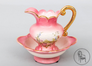 картинка Старинный набор для умывания салоне старинных вещей "Шебби" являющийся официальным дистрибьютором в России и Беларуси