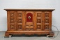 Антикварный высокий комод в испанском стиле с вставкой из красной кожи код. BE4165577 фото 5