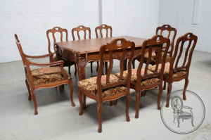 картинка Антикварный стол и стулья (8 шт.) салоне старинных вещей "Шебби" являющийся официальным дистрибьютором в России и Беларуси