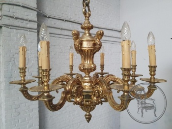 Антикварная бронзовая люстра, декорированная маскаронами код. BE4107102