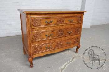 Старинный комод код. BE5733