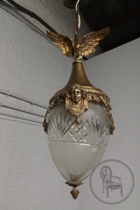 картинка Антикварный бронзовый фонарь салоне старинных вещей "Шебби" являющийся официальным дистрибьютором в России и Беларуси