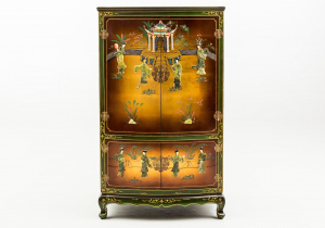 картинка Старинный комод салоне старинных вещей "Шебби" являющийся официальным дистрибьютором в России и Беларуси