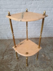 Старинный угловой столик код. BE4096906