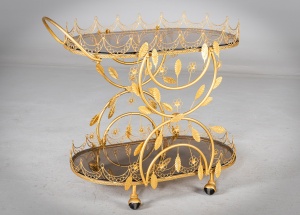 картинка Старинная сервировочная тележка с золотистым растительным декором салоне старинных вещей "Шебби" являющийся официальным дистрибьютором в России и Беларуси