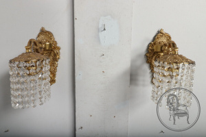 картинка Старинные бра (2 шт.) из бронзы с хрустальными подвесками салоне старинных вещей "Шебби" являющийся официальным дистрибьютором в России и Беларуси