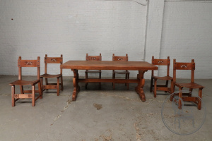 картинка Антикварный стол и стулья (8 шт.) салоне старинных вещей "Шебби" являющийся официальным дистрибьютором в России и Беларуси