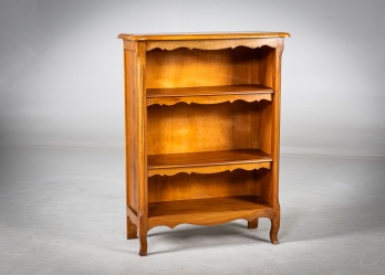 Старинный открытый книжный стеллаж («бибус») в провинциальном французском стиле код. RM4165879