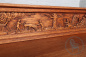 Антикварный комод с резьбой, изображающей бытовые сцены код. BE107324 фото 1