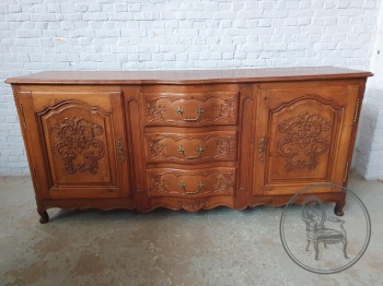 Антикварный дубовый резной комод код.&nbsp;BE4165326