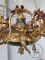 Старинная люстра, украшенная бронзовыми фигурками путти код. BE4145846 фото 9