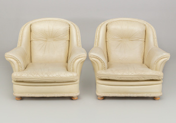 Старинные кресла (2 шт.) код. RM47139