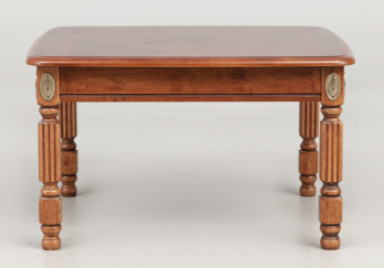 Cтаринный кофейный столик код. RM62931