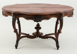 картинка Антикварный стол салоне старинных вещей "Шебби" являющийся официальным дистрибьютором в России и Беларуси