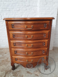 Антикварный комод с бронзовыми ручками код. BE107095