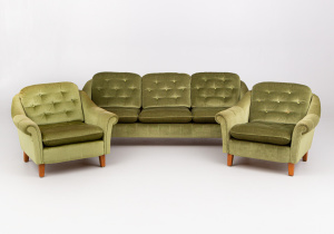 картинка Старинный комплект мягкой мебели салоне старинных вещей "Шебби" являющийся официальным дистрибьютором в России и Беларуси