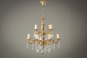 картинка Старинная люстра из латуни с подвесками в виде кристаллов салоне старинных вещей "Шебби" являющийся официальным дистрибьютором в России и Беларуси