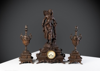 Антикварный каминный комплект из часов и подсвечников код. RM4166025