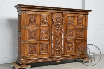 Антикварный резной комод код. BE4096931