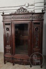 Антикварный книжный шкаф в бретонском стиле код. BE106944