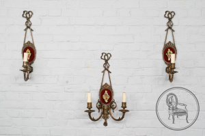 картинка Старинные бра салоне старинных вещей "Шебби" являющийся официальным дистрибьютором в России и Беларуси