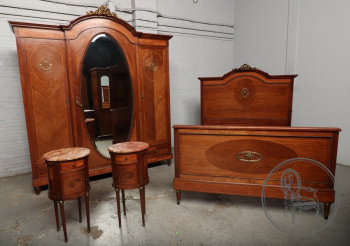 Антикварный спальный гарнитур из красного дерева в стиле ампир код. BE107304