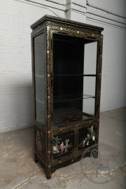 Старинная витрина в ориентальном стиле код. BE107021