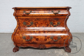 Старинный комод код. BE8018