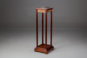 картинка Старинная подставка с мраморной столешницей салоне старинных вещей "Шебби" являющийся официальным дистрибьютором в России и Беларуси