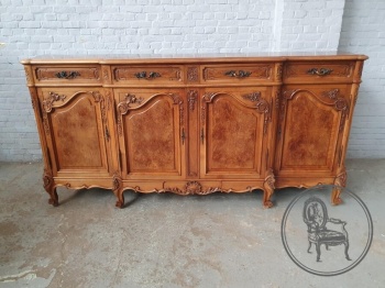 Антикварный комод-дрессуар с четырьмя дверцами код.&nbsp;BE4166118