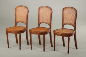 картинка Антикварные стулья (3 шт.) с ротангом салоне старинных вещей "Шебби" являющийся официальным дистрибьютором в России и Беларуси