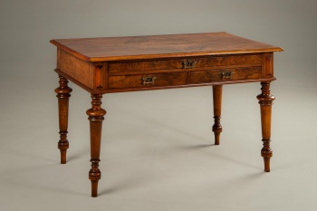 Антикварный ореховый письменный стол код. RM4101587