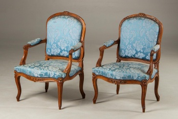Пара антикварных кресел код. RM4101710