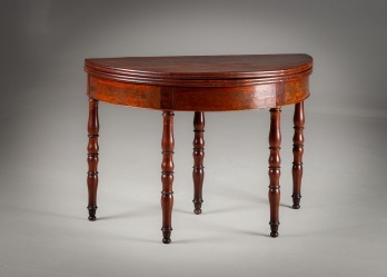 Антикварный раскладной консольный столик с выдвижными ящиками и столешницей, обитой красным сукном код. RM4145152