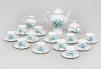 Старинный белоснежный фарфоровый сервиз с позолотой код. RM4101214