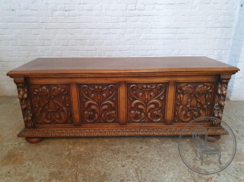 Антикварный сундук в стиле ренессанс код. BE106968