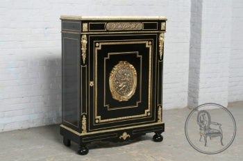 Антикварный комод код. BE6365