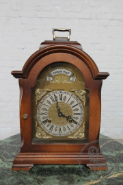 Антикварные часы код. BE5712