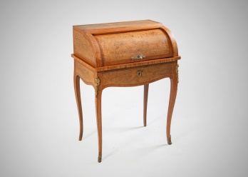 Антикварный ореховый секретер с полукруглой крышкой-цилиндром код. RM4166096