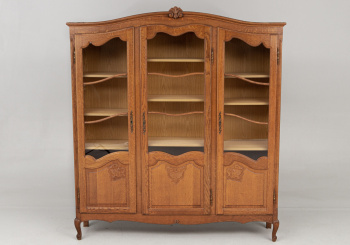 Старинный посудный шкаф код. RM72058