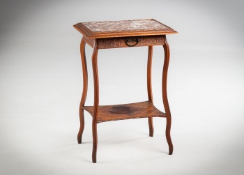 Антикварный ореховый консольный столик код. RM4151973