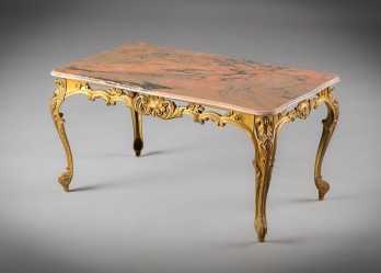 Старинный стол с золоченым подстольем и мраморной столешницей код. RM4165337