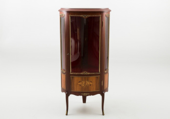 Старинная витрина код. RM35185