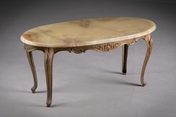 Старинный латунный столик со столешницей из оникса код. RM4165634