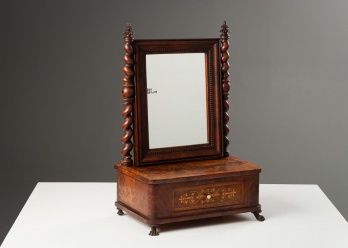 Антикварное настольное зеркало с инкрустацией код. RM4122455