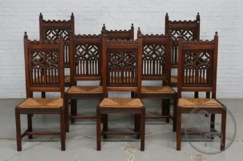 Антикварные стулья в готическом стиле код. BE4097284